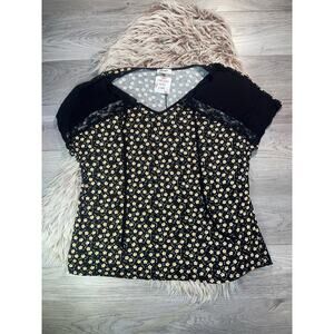 Blumin apparel women’s black floral top